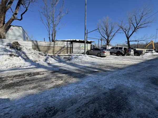 Franks Auto Parts Service & Sale - photo 3
