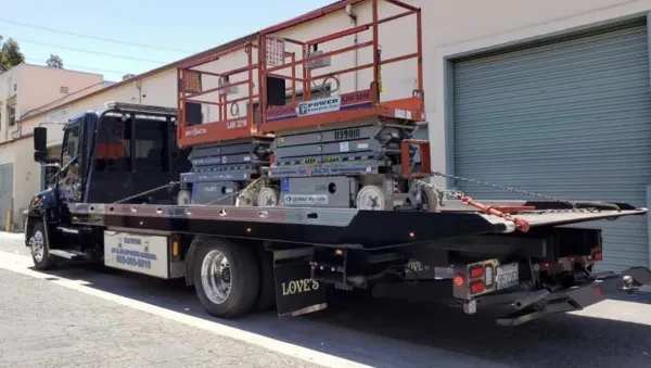 Love's Towing Inc. - photo 3