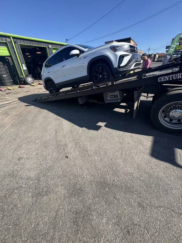Bo's Shop & Towing - photo 4
