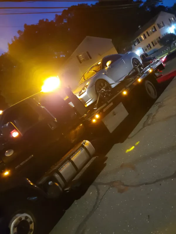 Hook & Go Auto LLC - photo 3