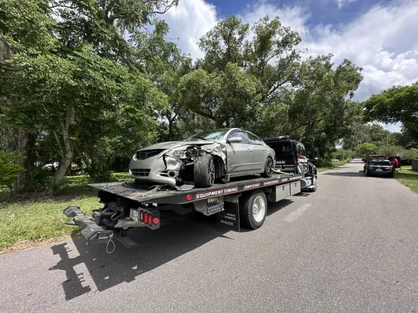Captain Hook Towing & Storage - photo 3