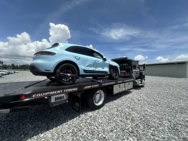 Captain Hook Towing & Storage - photo 4