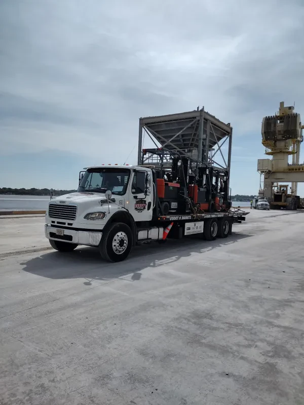C&J Towing LLC - photo 2