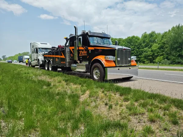 Zielke Towing & Tires - photo 4