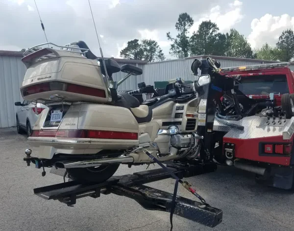 Hooked-Up Towing - photo 3