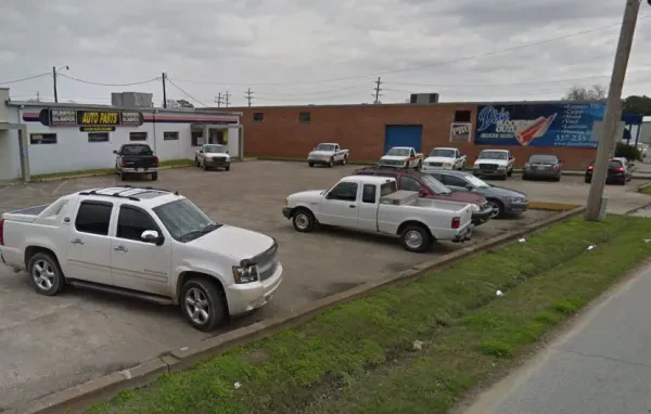 Bumper To Bumper Auto Parts/Crow-Burlingame - photo 3