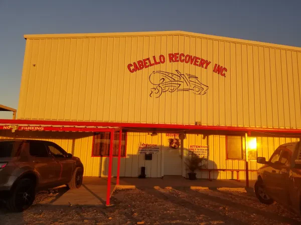 Cabello's Recovery Service - photo 2