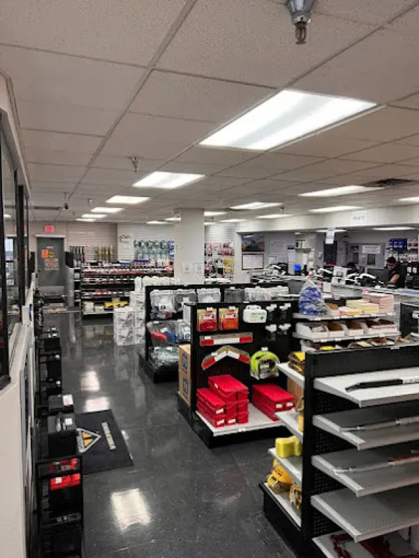 McCandless Truck Center - photo 3