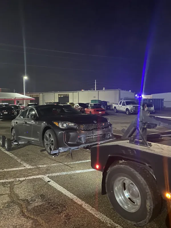 Blue Lightning Towing - photo 3