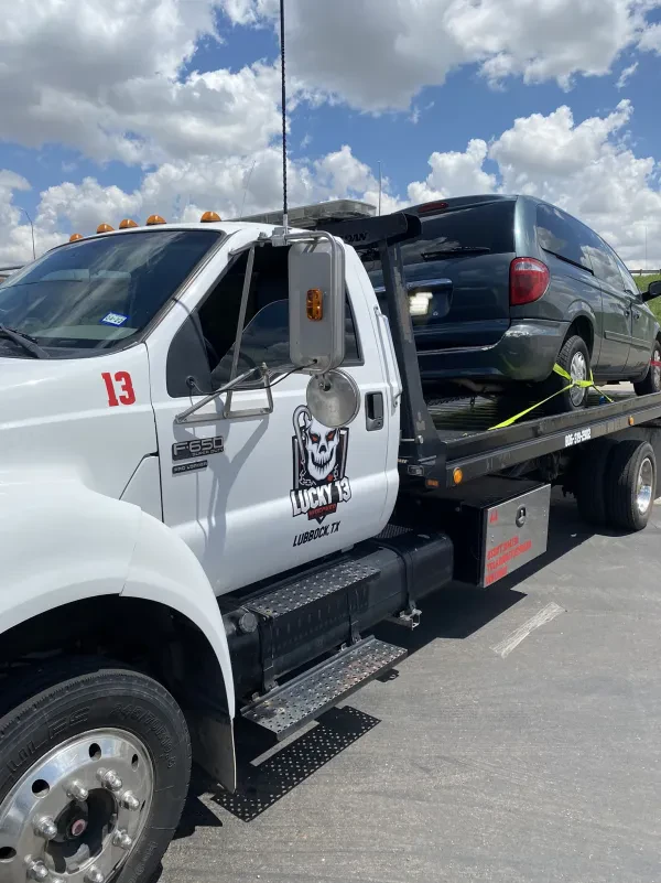 Lucky 13 Wrecker Service LLC - photo 4