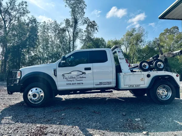 Four Wheel Solutions Towing & Transport - photo 3