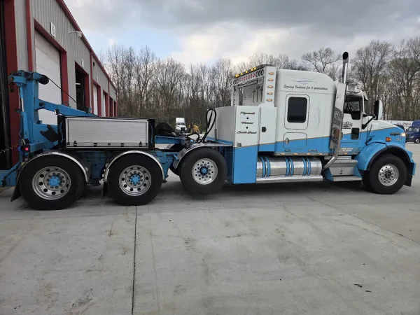 Reichert & Knepp 24 hour Heavy Towing & Road Service South Bend Indiana - photo 3