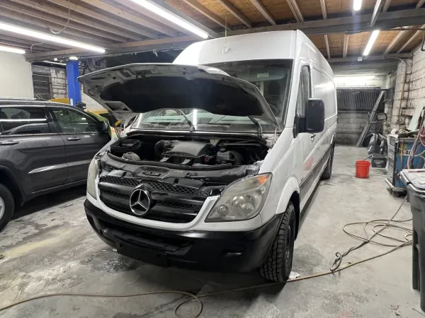 Zee's Towing and Recovery - photo 3