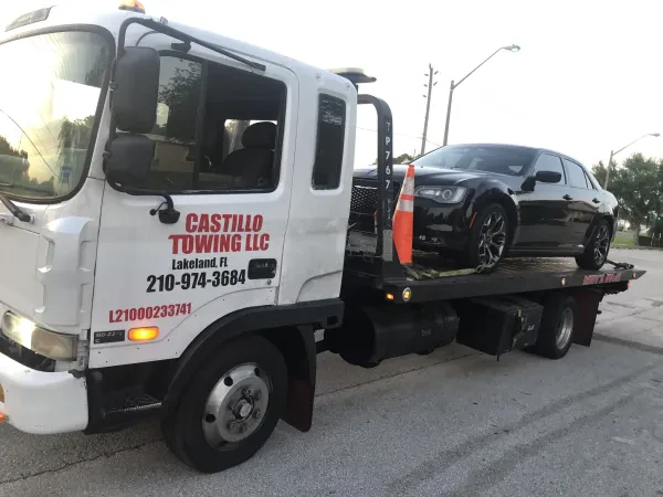 CASTILLO TOWING LLC - photo 3