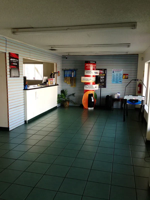 Willie Automotive & Towing Service - photo 4