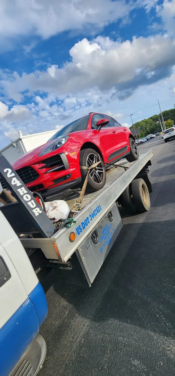 B&D 24HR Towing - photo 4