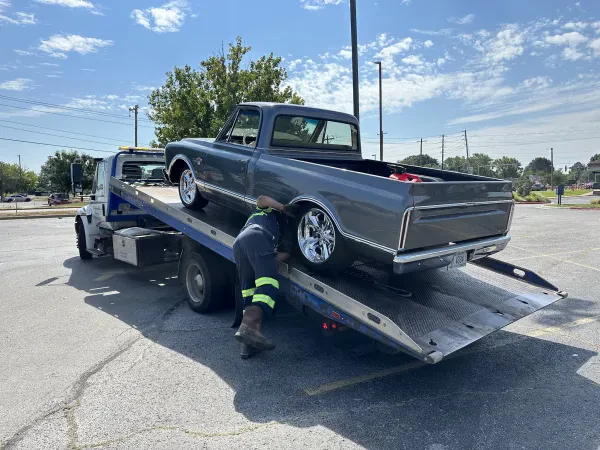 Bentonville Towing - photo 3