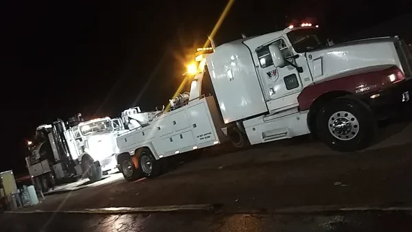 Elite Wrecker Service - photo 4