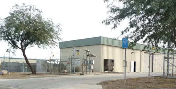 Apple Towing Co. (El Centro) - photo 2