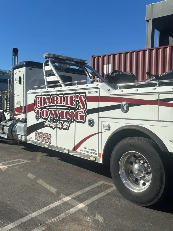 Charlie's 24hr Towing & Heavy Duty - photo 3