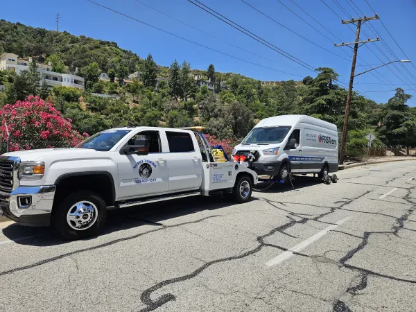 Husky Towing - photo 4
