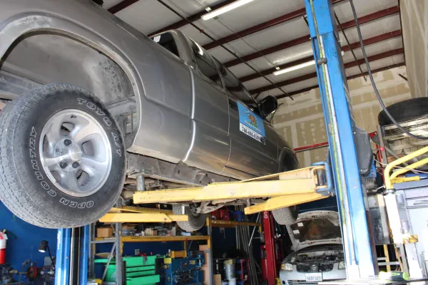 Cruz Auto Repair and Towing - photo 2