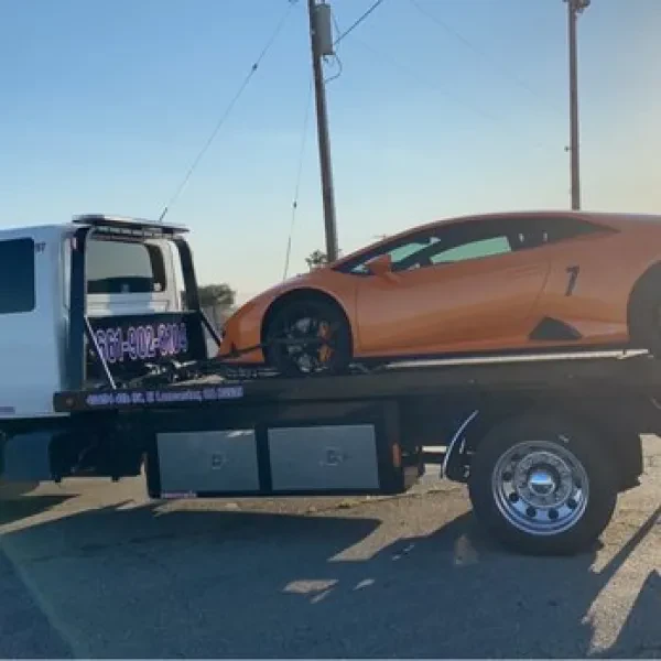 M & O Towing Services - photo 3