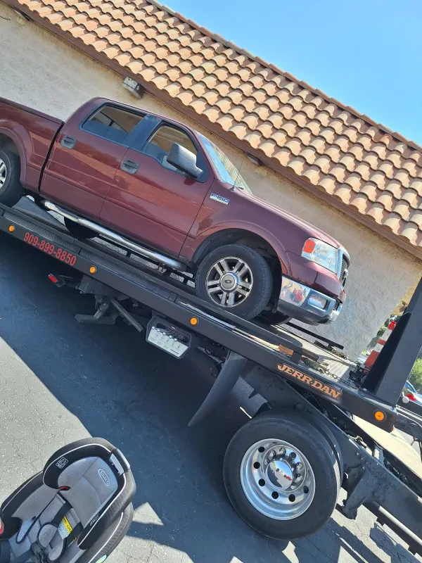 Chico's Towing Inc - photo 4