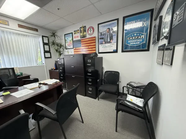 Evans Auto Brokerage - photo 3