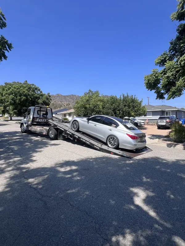 Jan's Towing Inc - photo 3