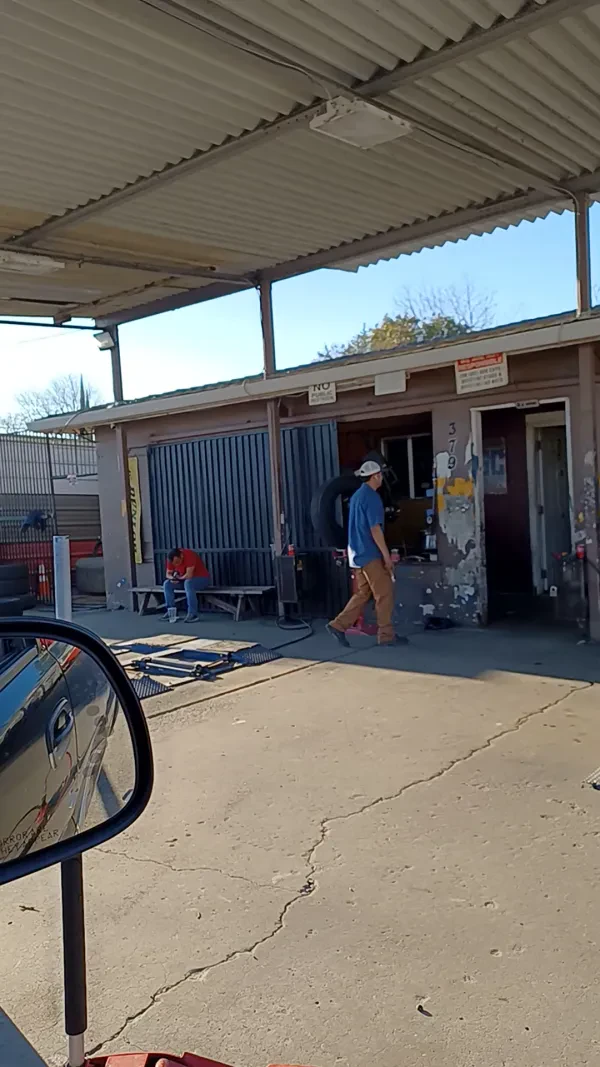 Romeros Tire Shop - photo 2