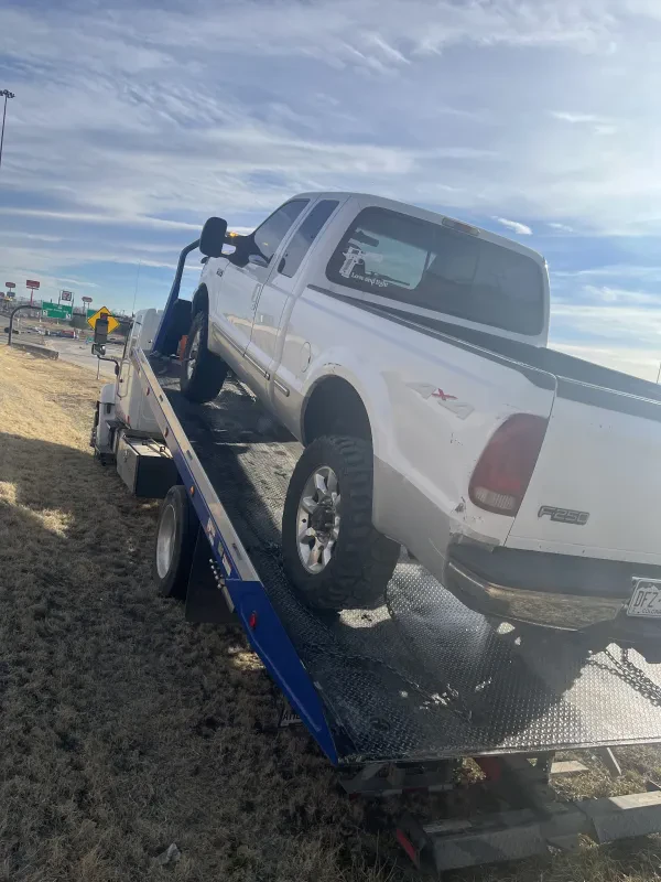 Classic 24 Hour Towing - photo 2