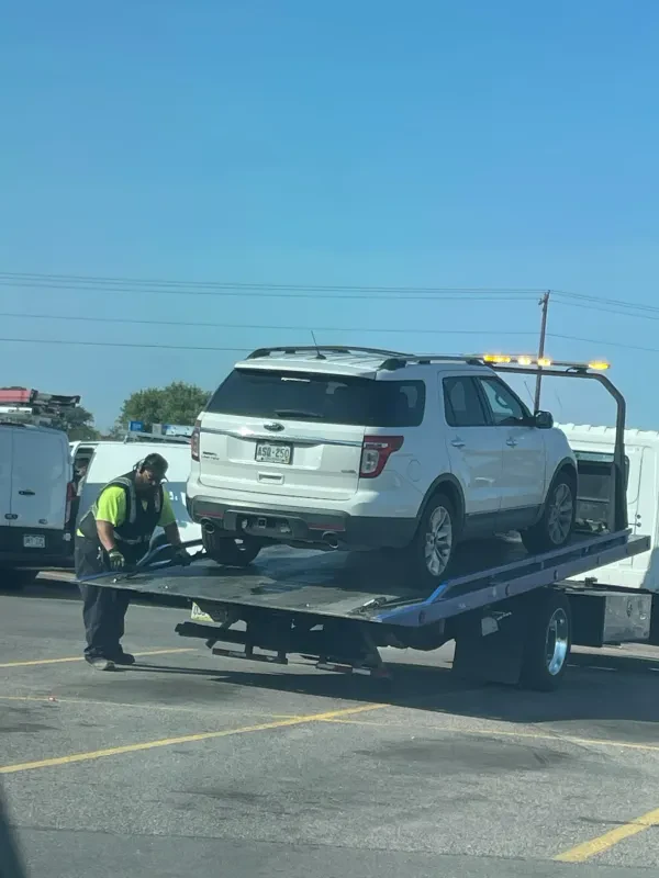 Classic 24 Hour Towing - photo 3