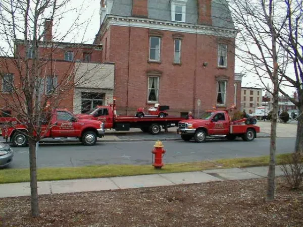 Friendly Auto Body & Towing, Inc. - photo 2
