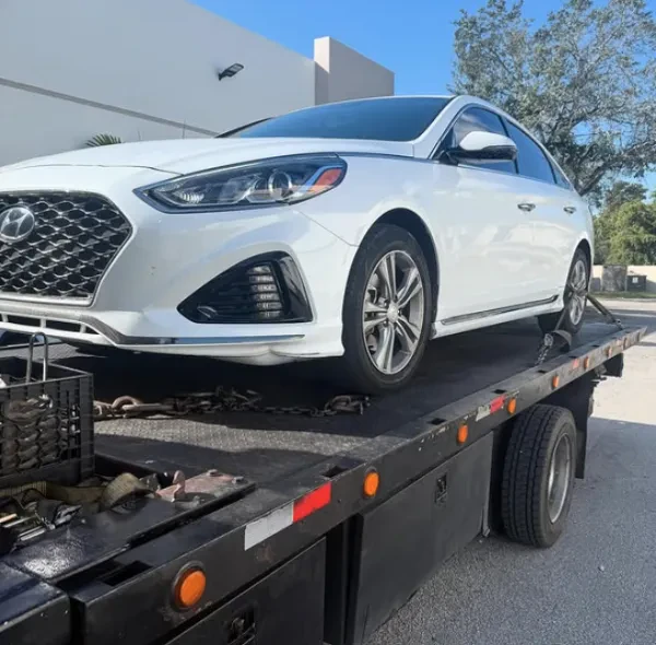 Lauderdale Towing Company - photo 3