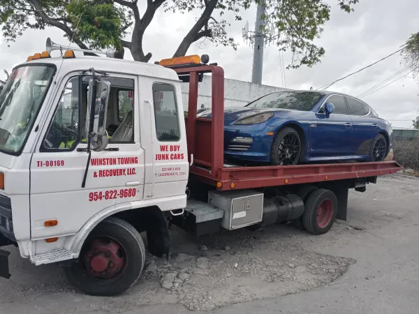 Winston's Towing Services - photo 3