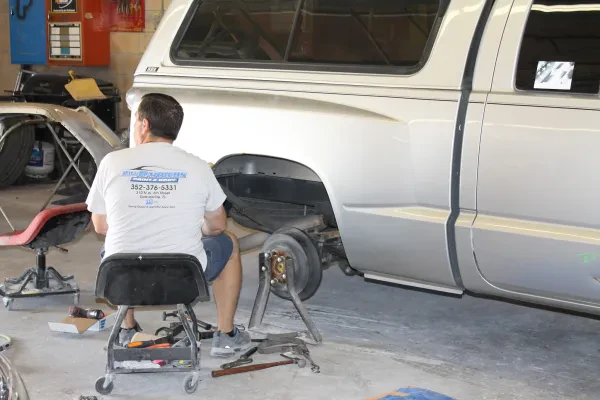 Dave Barber's Paint & Body Inc - photo 2