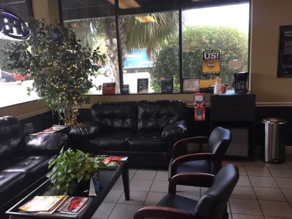 Advanced Auto Care Center - photo 4