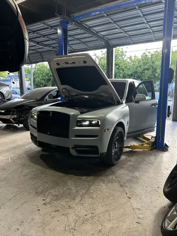 New Level Automotive Tech & Towing - photo 3