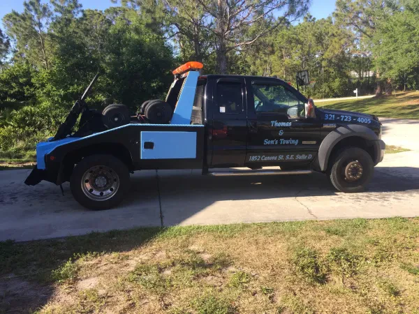 Thomas & Sons Towing INC - photo 2