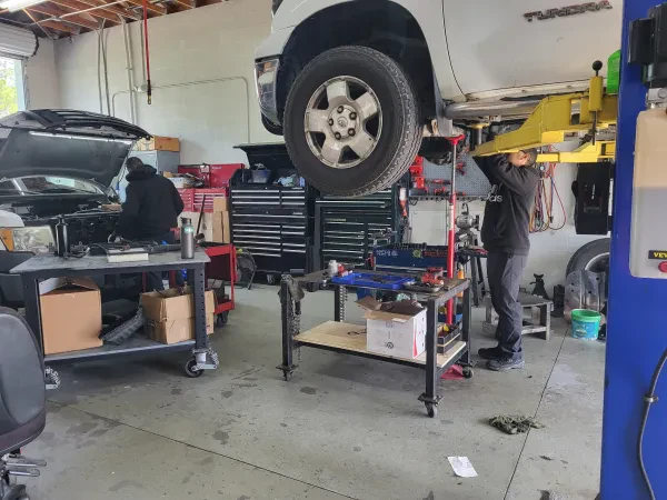Luke's Towing & Auto Repairs - photo 3