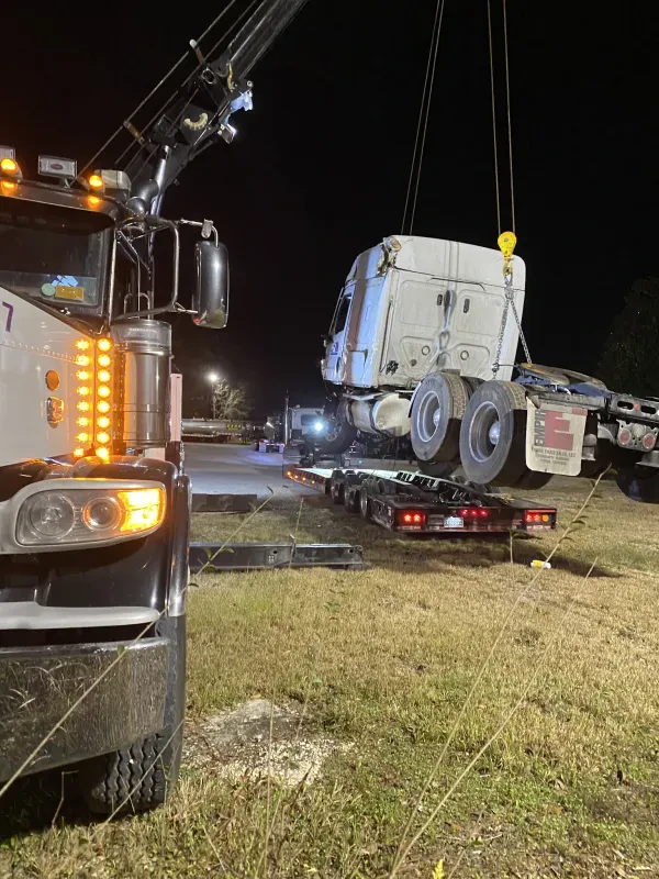 Whites ACE Towing - photo 2