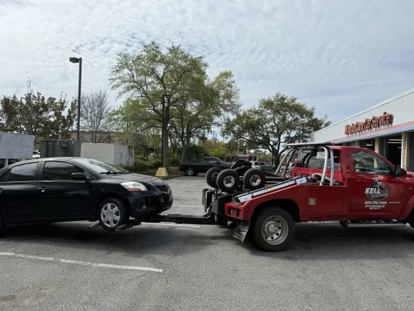 East Hill Towing & Recovery - photo 2