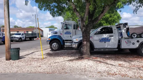 J & J TOWING, INC - photo 2