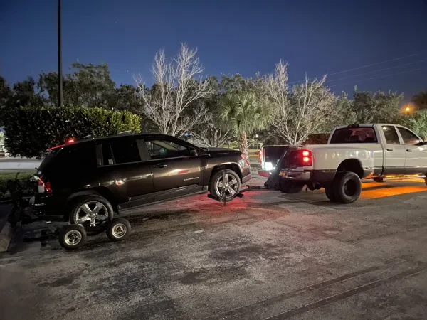Hooked 4 Life Towing and Recovery - photo 2