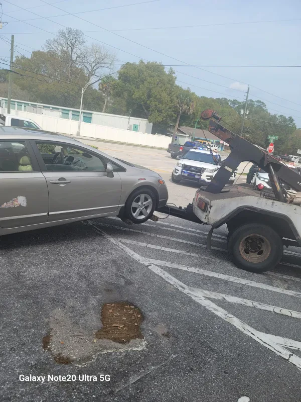 Double Trouble Towing - photo 2