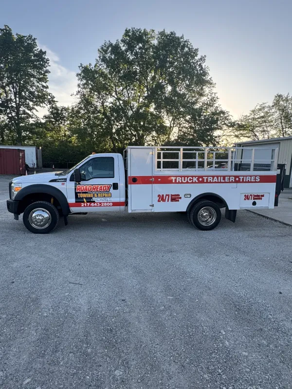 Road Ready Towing,Truck & Tire - photo 3