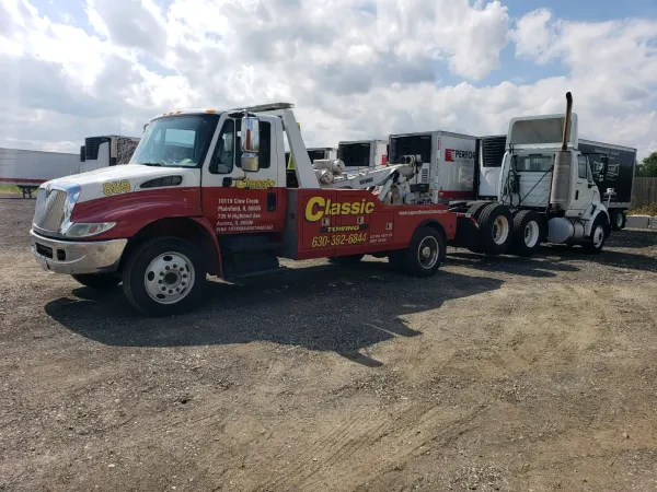 Naperville Classic Towing - photo 4