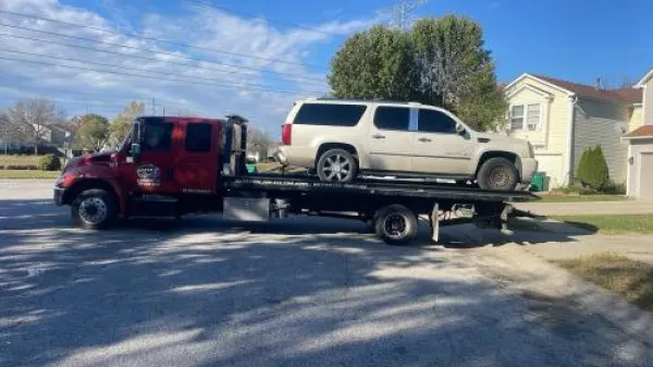 Hook"EM" Up TOWING & Roadside LLC - photo 3