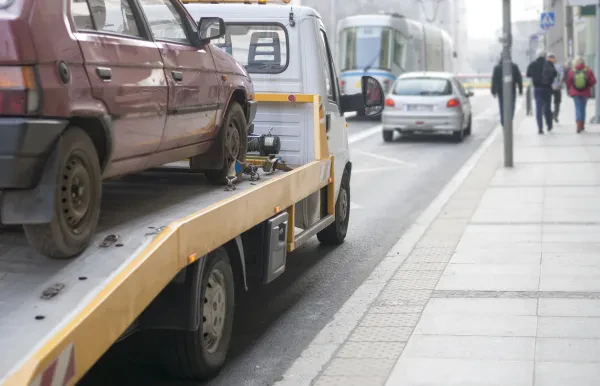 Vehicle Towing Company - photo 2